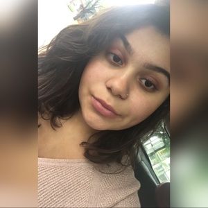 Meet your Posher, Makayla